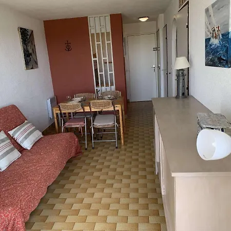 Apartment Cosy 4 Pers, Proche Et Commerces A Port Camargue, Parking Prive - Fr-1-731-15 *