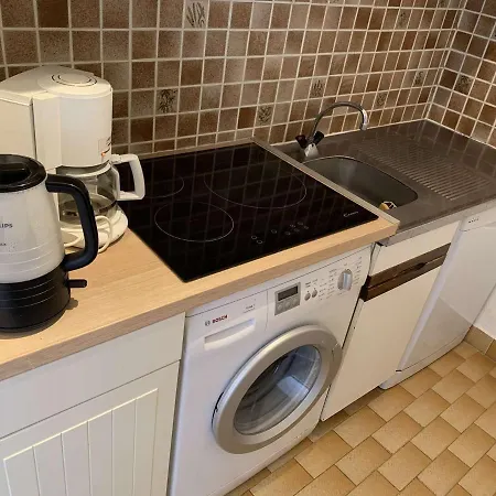 Cosy 4 Pers, Proche Et Commerces A Port Camargue, Parking Prive - Fr-1-731-15 Apartment *