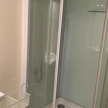Apartment Cosy 4 Pers, Proche Et Commerces A Port Camargue, Parking Prive - Fr-1-731-15 *