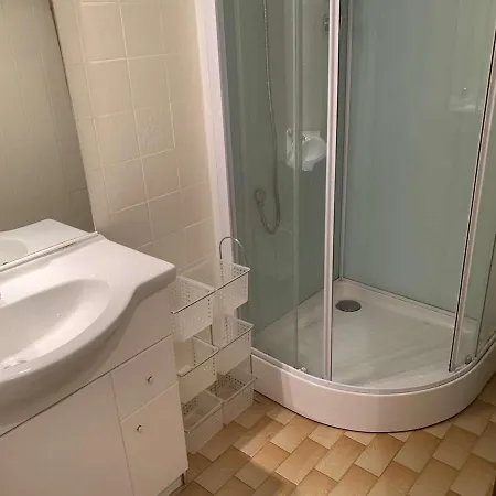 Cosy 4 Pers, Proche Et Commerces A Port Camargue, Parking Prive - Fr-1-731-15 * Le Grau-du-Roi